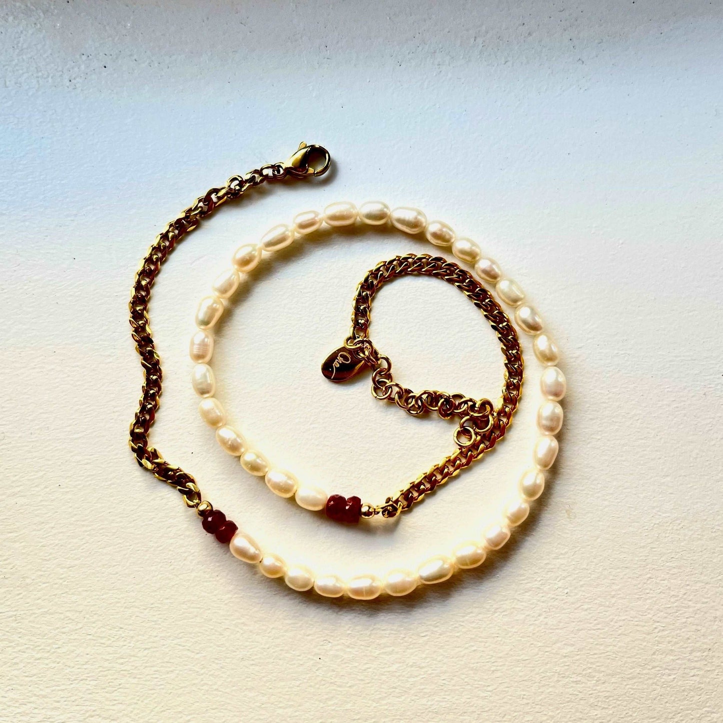 Concha Mini - Seed pearls with semi precious gem beads and chains. 